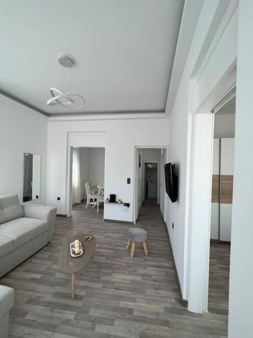 Bougainvillea Apartments 2 Nafplio Exterior photo